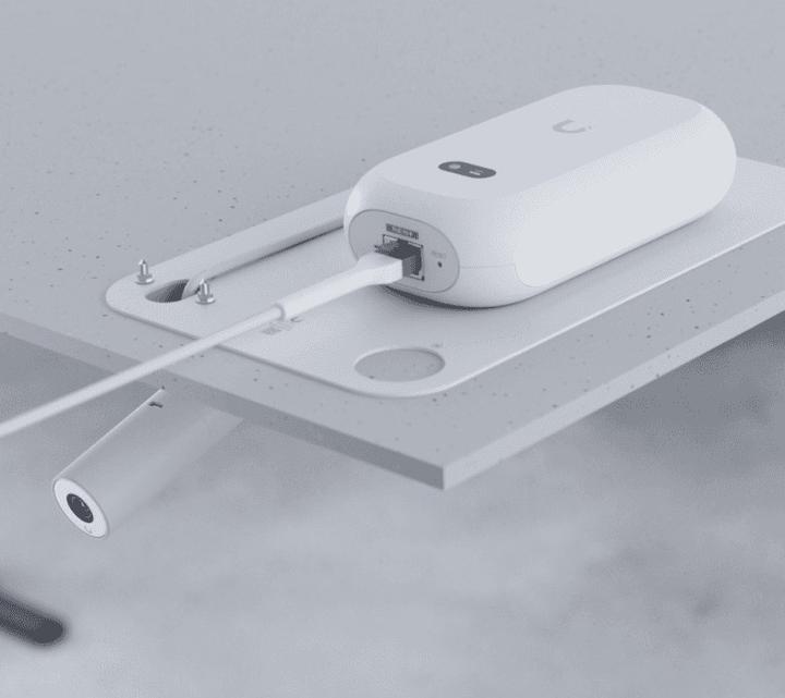 Actual product image Ubiquiti Ceiling bracket UACC-AI-THETA-CMS White 1 piece (Mounting kit)