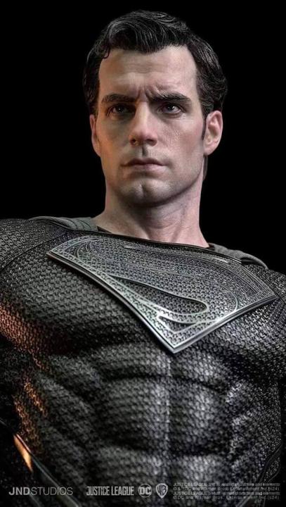 Actual product image JND Studios DC Comics - Justice League "Snyder Superman with Bust" 1/3 Statue