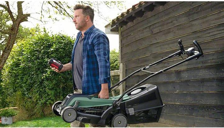 Actual product image Bosch Home & Garden EasyRotak 36-550 (2x2.0Ah) + gloves (Rechargeable battery operated)