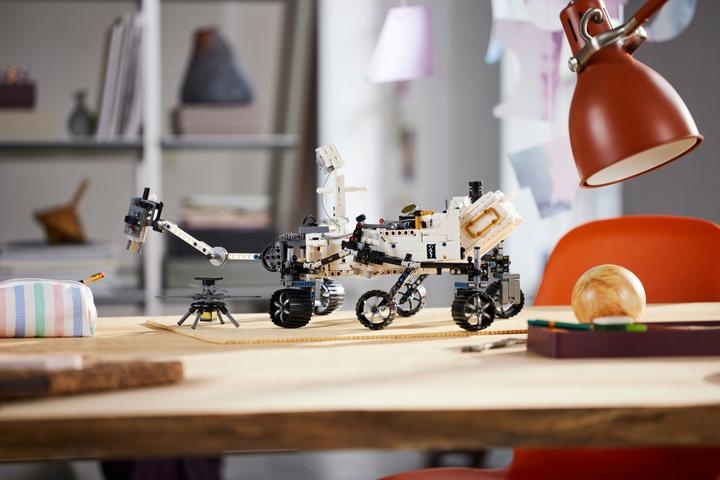 Produktbild LEGO NASA Mars Rover Perseverance (42158, LEGO Technic)