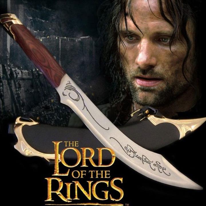 Actual product image United Cutlery LOTR Replica 1/1 Elven Knife of Aragorn 50 cm