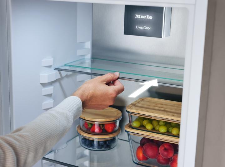 Actual product image Miele K 7778 C (276 l)