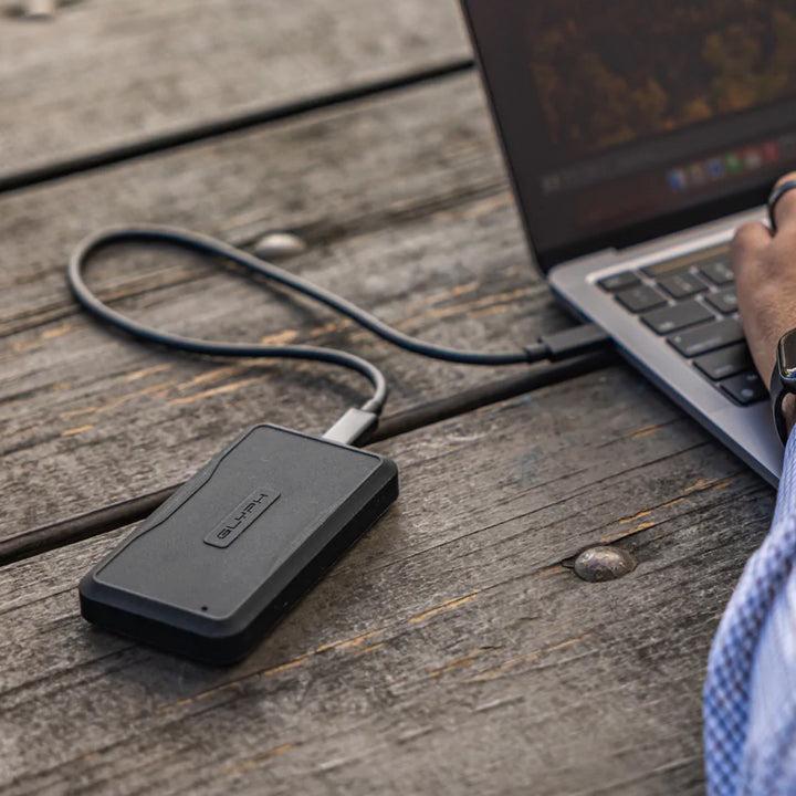Actual product image Glyph Atom Pro V2 (8000 GB)