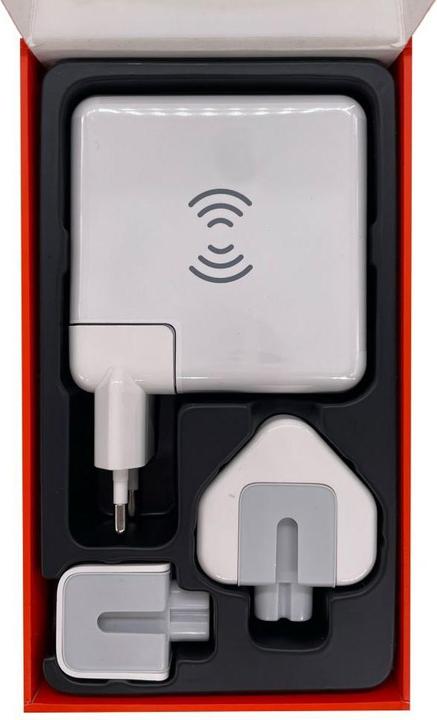 Image du produit Evelatus Adaptateur de voyage Chargeur sans fil EWC06 (15 W)