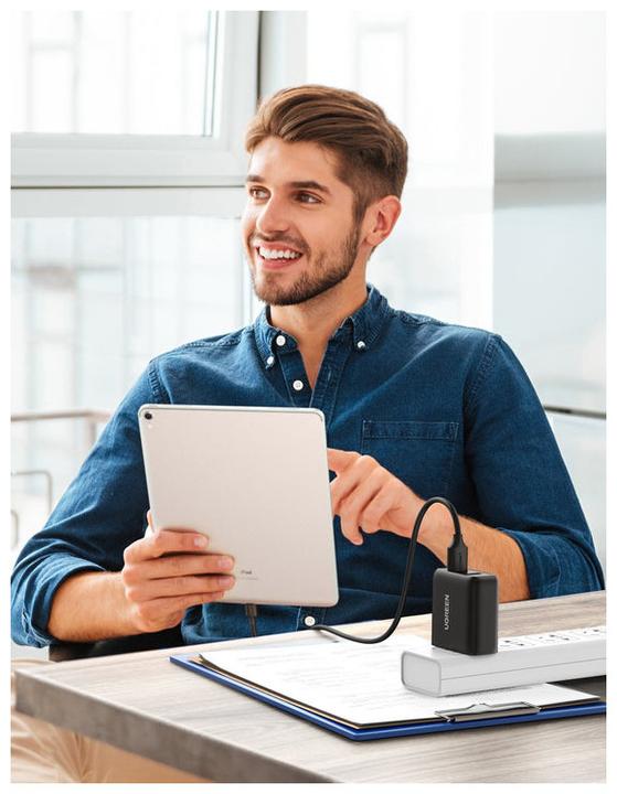Actual product image Ugreen Charger (36 W)