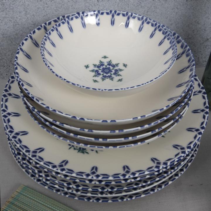 Actual product image Hermia Gabriela (6 Piece)
