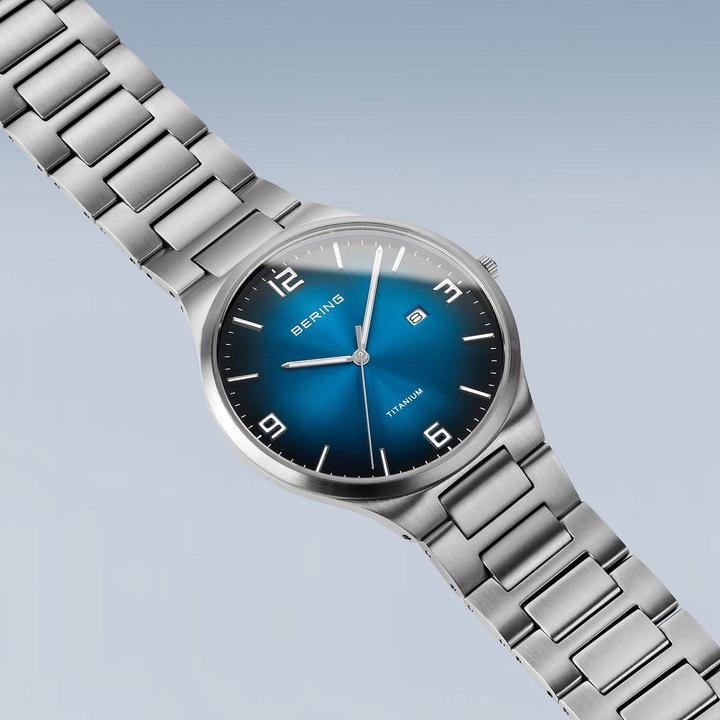 Immagine prodotto Bering Titanium (Orologio da polso analogico, 40 mm)