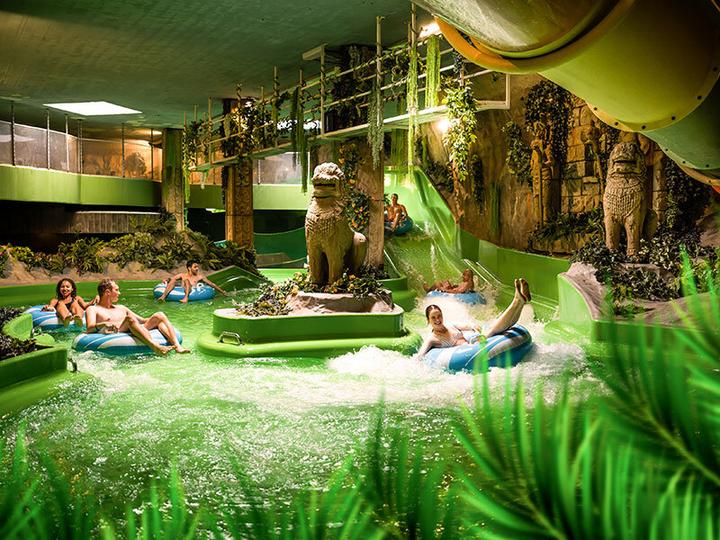 Immagine prodotto Smartbox 1 giorno al parco acquatico Alpamare e spa per 2 adulti (2 pers.)