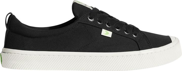 Cariuma OCA Canvas