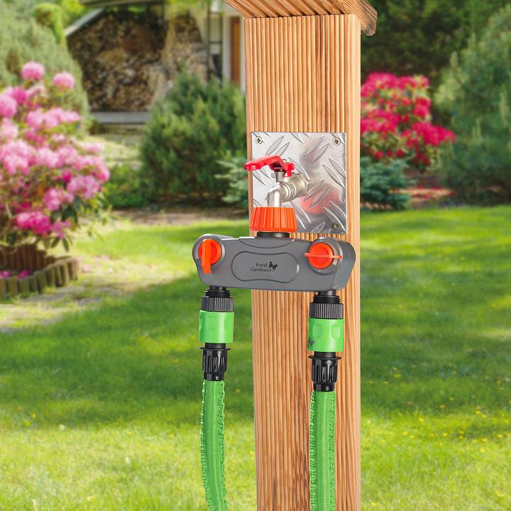 Produktbild Royal Gardineer Regulierbarer 2-fach-Garten-Wasserverteiler (2 Wege Verteiler)