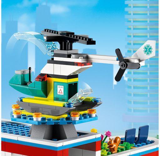 Produktbild LEGO Krankenhaus (60330, LEGO City)
