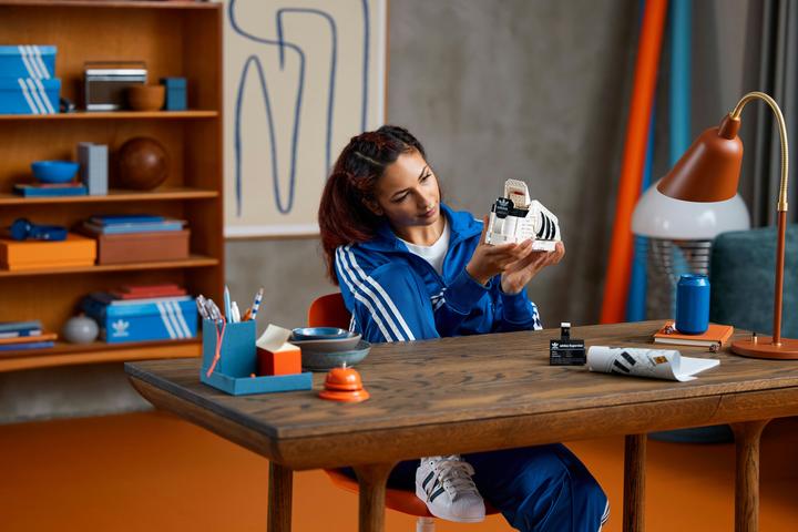 Actual product image LEGO Adidas Originals Superstar (10282, LEGO Icons)