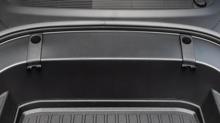 Produktbild Made4EV Taschenhaken für den Frunk des Tesla Model 3