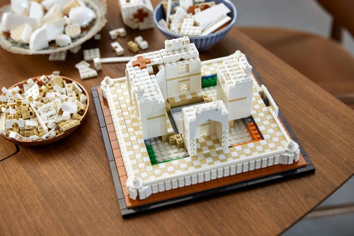 Actual product image LEGO Taj Mahal (21056, LEGO Architecture, LEGO Rare Sets)