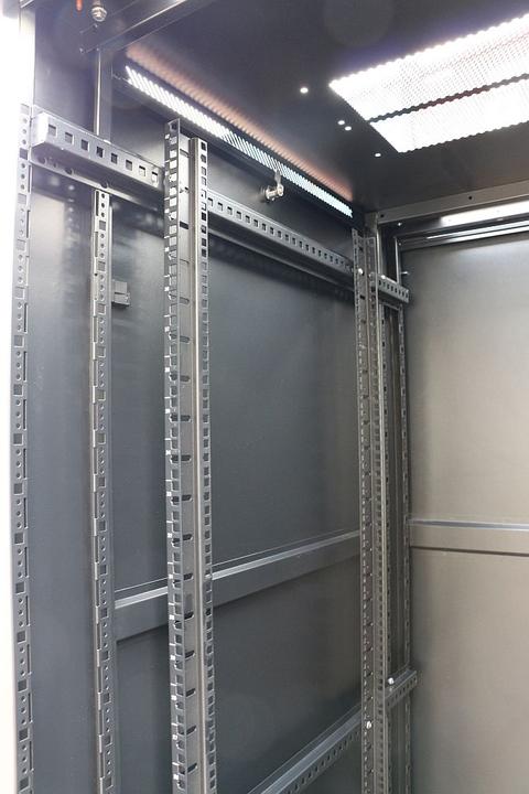 Produktbild Extralink 42U 800mm floor cabinet black (42 HE, 19 Zoll Rack)