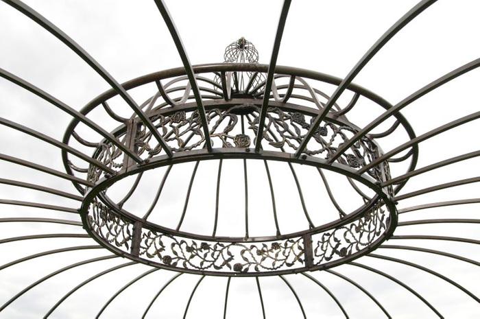 Produktbild Swisshandel24 Luxus Pavillon Romantik rund 350 cm bronze (350 cm, 350 cm)
