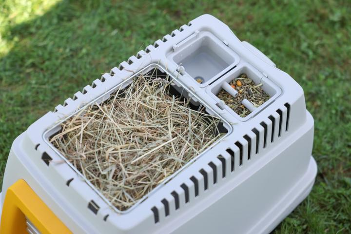 Actual product image Kerbl Bunny Base rabbit house without a continent