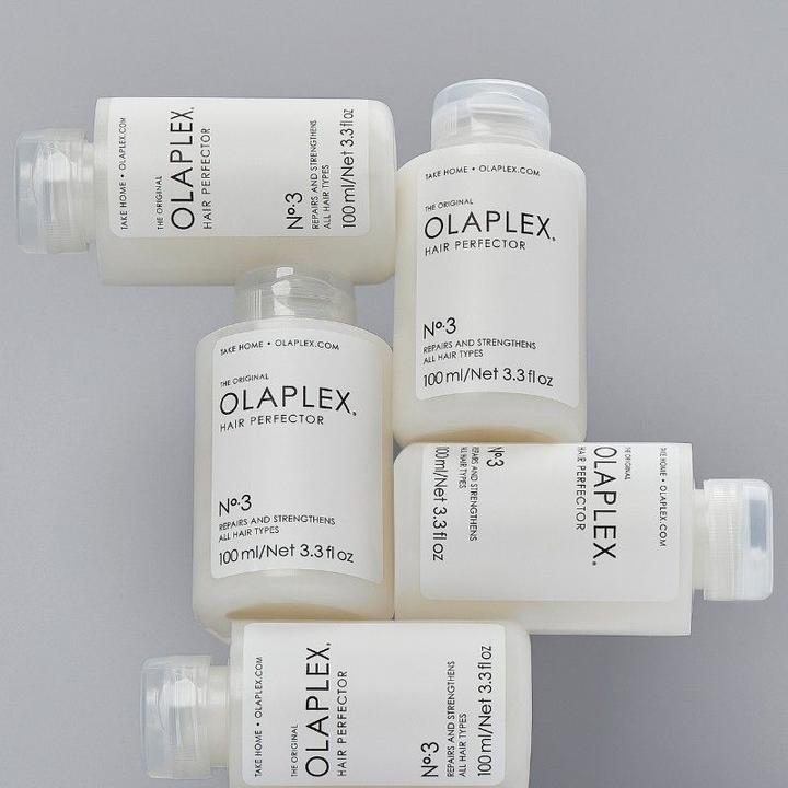 Actual product image Olaplex Ultimate Blonde Repair Set (Hair care set)