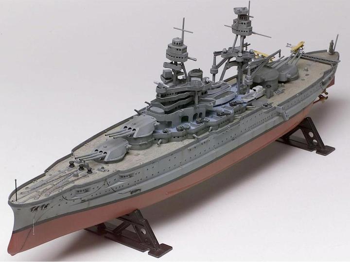 Immagine prodotto Revell Corazzata USS Arizona