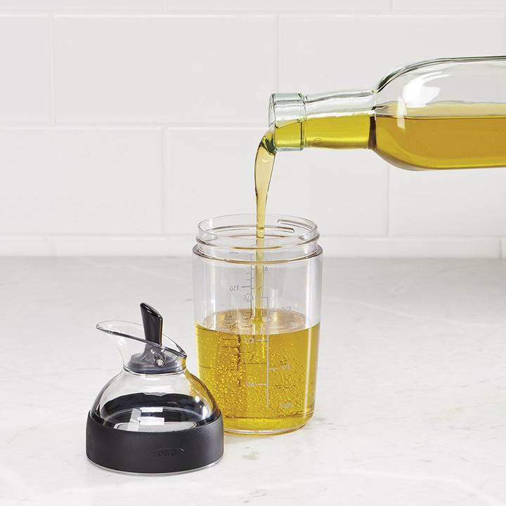 Produktbild OXO Salatdressing Shaker (240 ml)