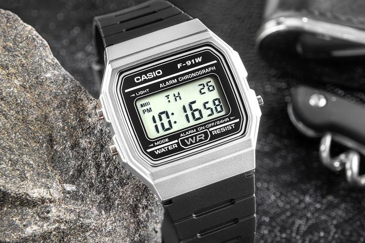 Image du produit Casio Retro Vintage - F-91WM-7A (Montre numérique, 33 mm)