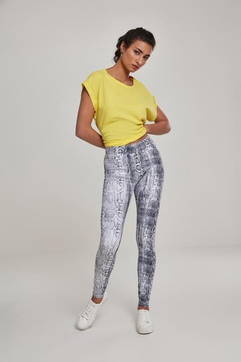 Actual product image Urban Classics Ladies Extended Shoulder Tee (4XL)