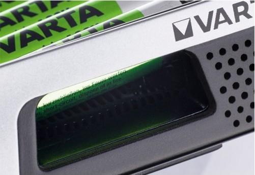 Produktbild Varta LCD Ultra Fast Charger (1 Stk., AA, AAA, 2400 mAh, Ladegerät inkl. Akku)