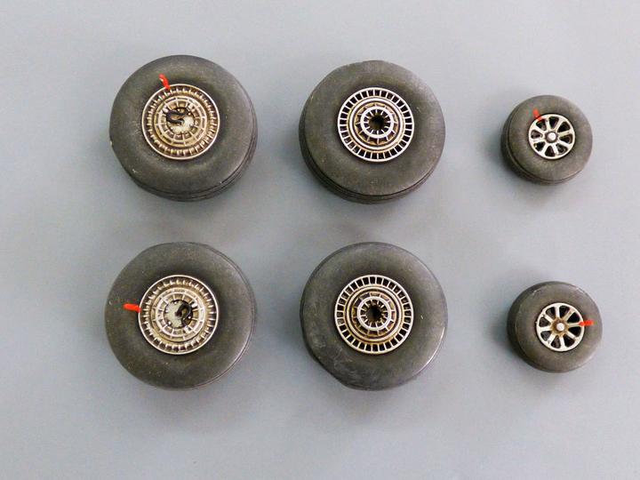 Produktbild Plus Model Wheels for L749 Constelation