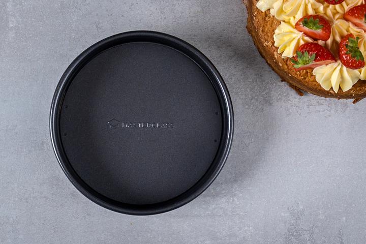 Actual product image Master Class Cake tin (20 cm)
