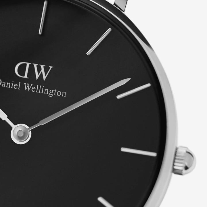 Actual product image Daniel Wellington Classic Petite (Analogue wristwatch, 32 mm)