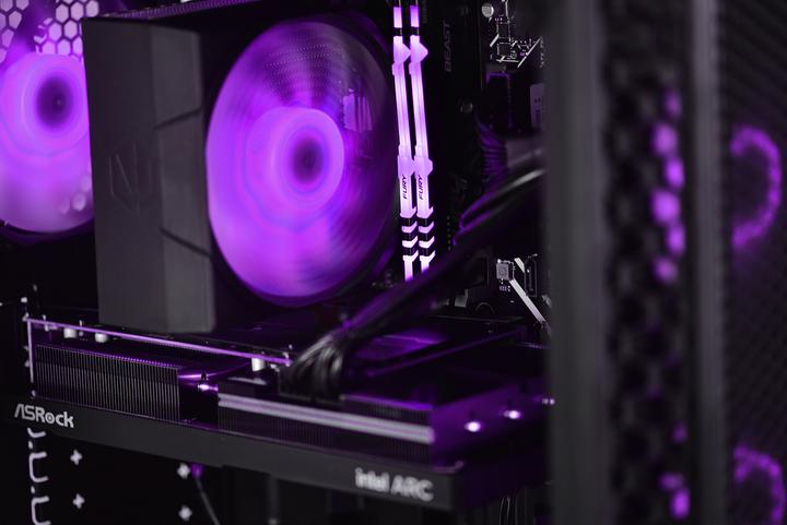Produktbild Actina 5901443339281 PC Midi Tower AMD Ryzen™ 5 5600 DDR4-SDRAM SSD AMD Radeon RX 7700 XT Black (AMD Ryzen 5 5600, 32 GB, 1000 GB, Radeon RX 7700 XT)