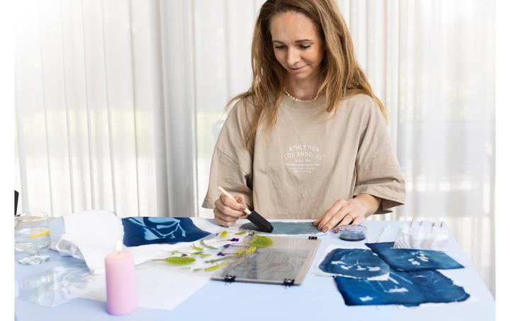 Actual product image Creative - Craft Kit Cyanotype, Textile, Blue, 1 Pack - ()