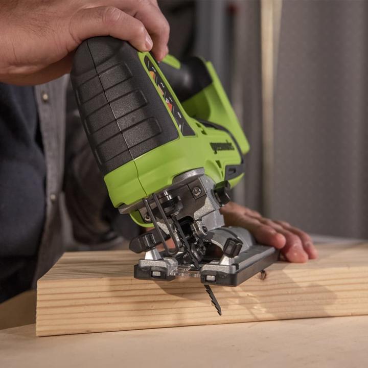 Actual product image Greenworks Emilia