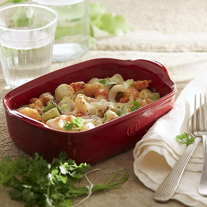 Image du produit Emile Henry Plat à gratin rectangulaire 22 x 14,5cm - 0,7L - 1 pers - Rouge grand cru