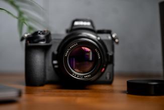Actual product image Voigtländer Ultron 75mm / 1.9 S.C. VM black (Leica M)