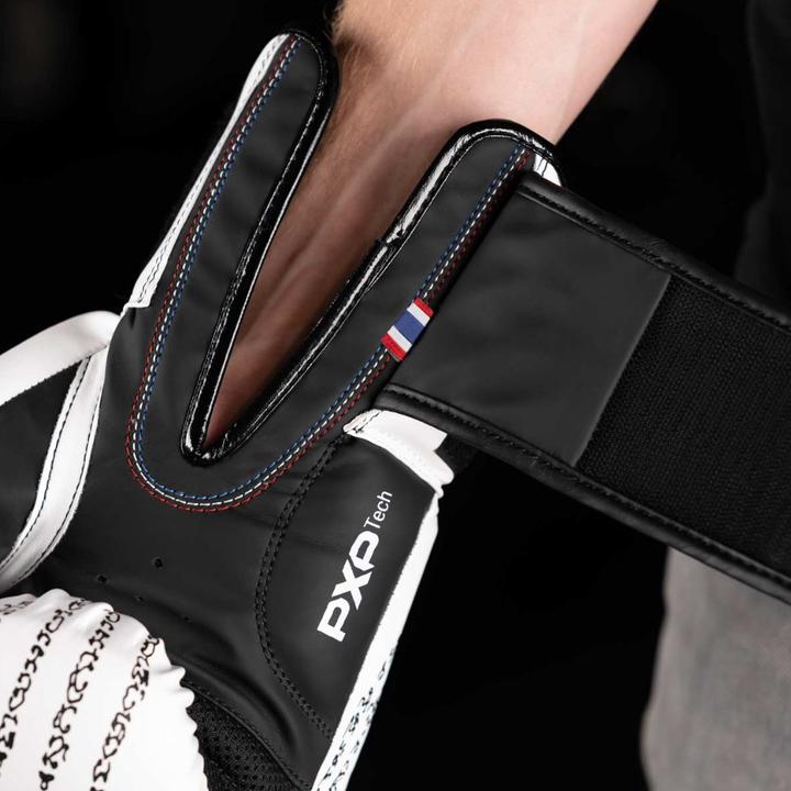 Actual product image Phantom Athletics Muay Thai Boxhandschuhe (16 OZ, One size)