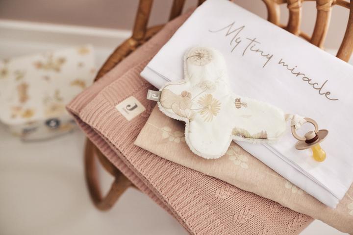 Produktbild Jollein Fix-Leintuch Twig Wild Rose 60 x 120 cm (60 x 120 cm)