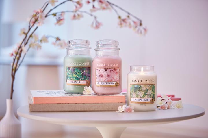Image du produit Yankee Candle Cherry Blossom (411 g)