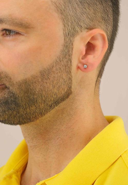 Actual product image Muau Stud earrings 4-handle setting (White gold 750)