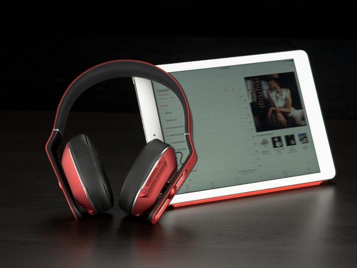 Actual product image 1More MK802 Bluetooth