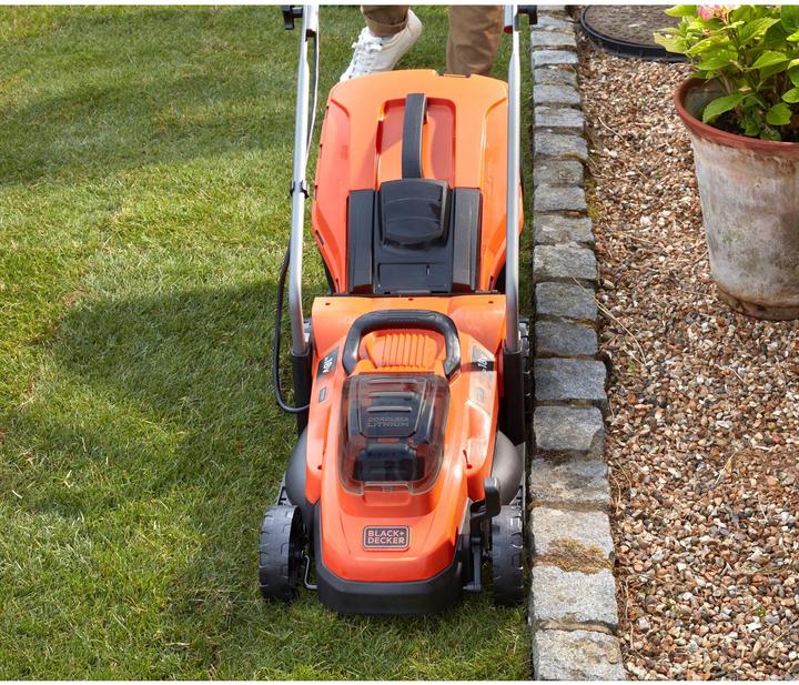 Actual product image Black & Decker BCMW3318N Solo (Rechargeable battery operated)