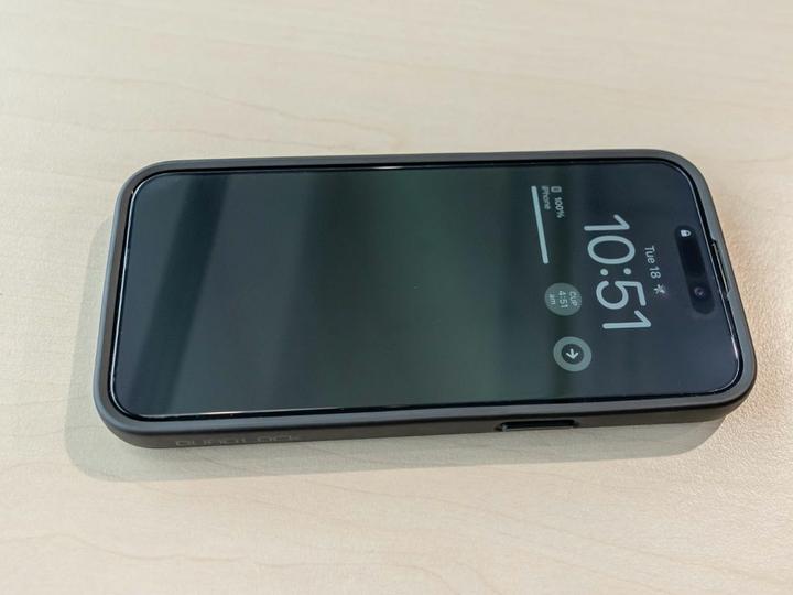 Produktbild Quad Lock Screen Protector (1 Stück, Apple iPhone 15 Plus, Apple iPhone 15 Pro Max)