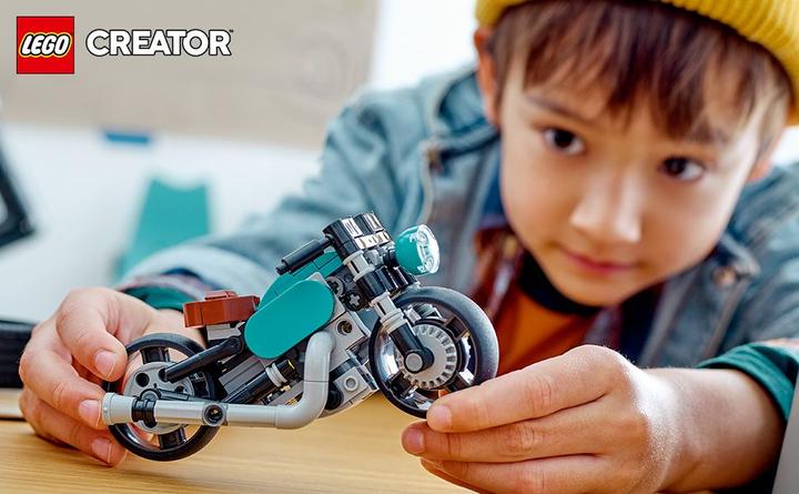 Actual product image LEGO Vintage motorbike (31135, LEGO Creator 3-in-1)