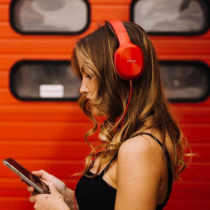 Actual product image Edifier wireless headphones W800BT Plus, aptX (raudonas) (ANC, 55 h, Wireless)