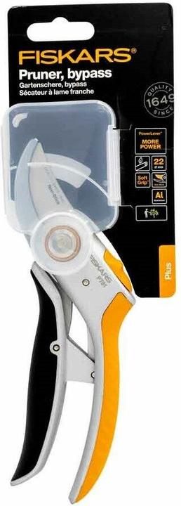 Actual product image Fiskars Plus PowerLever metal secateurs with folding blade (P751)