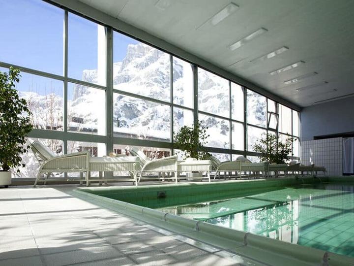 Actual product image Smartbox 1 day spa: thermal water swimming pool, hammam, sauna, whirlpool, solarium and fitness for 2 (2 pers.)