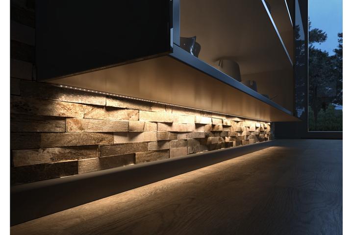 Immagine prodotto Halemeier Nastri LED Versa Inside 600 / 12 V (Bianco caldo, 120 cm, Interno)