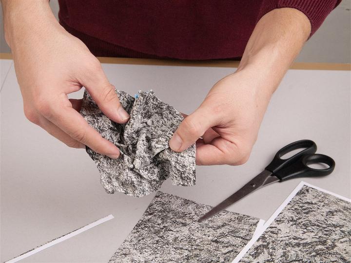 Actual product image Noch 60307 Crinkle Rock® Wild Spire (L x W) 610 mm x 345 mm
