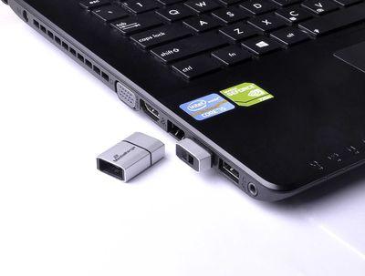 Image du produit MediaRange Nano clé mémoire USB avec adaptateur micro USB (32 Go, Micro USB, USB-A, USB 2.0)