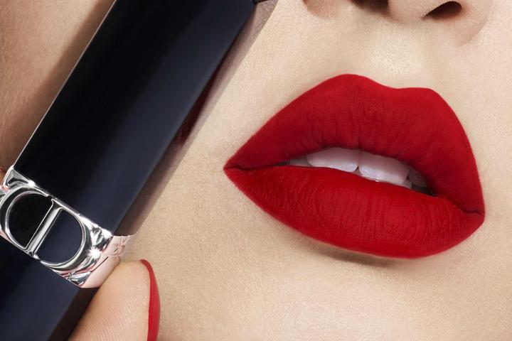 Actual product image Dior Rouge (999 Velvet)